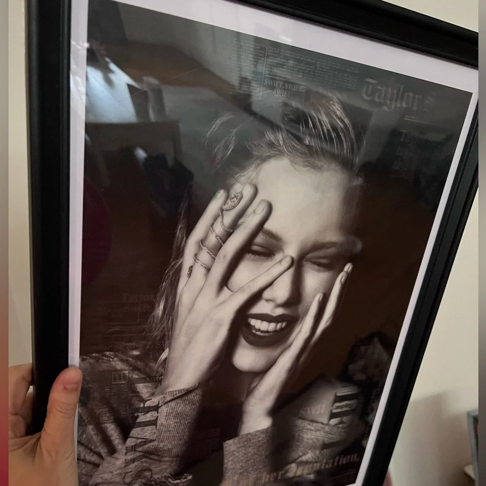 Taylor Swift Reputation 3D Lenticular (Holographic) Lithograph Poster - Picture 3 of 5